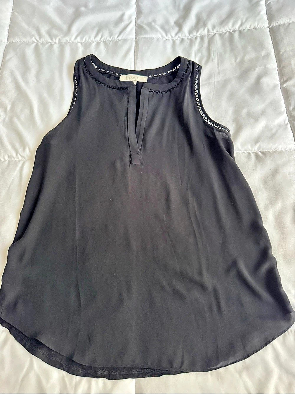 LOFT Black Sleeveless Tank Top